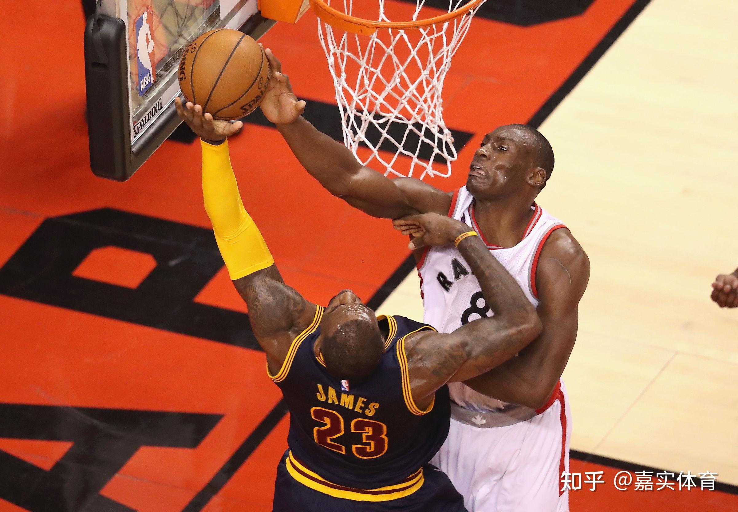 爱游戏入口-里程碑夜！上海海港临场应变，NBA季后赛集结日刷纪录，压力陡增，赛程密集仍需轮换(上海海港势不可挡)