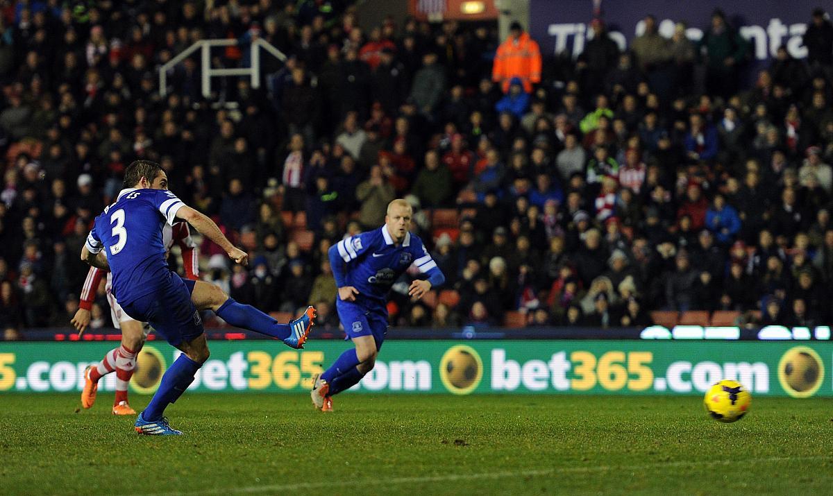 爱游戏APP-关键时刻荷甲焦点战；曼城队长鼓劲；底气十足；身体对抗强度拉满的简单介绍